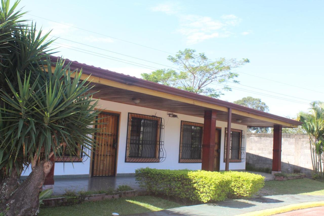 Hotel Bristol Aeropuerto Alajuela Exterior foto